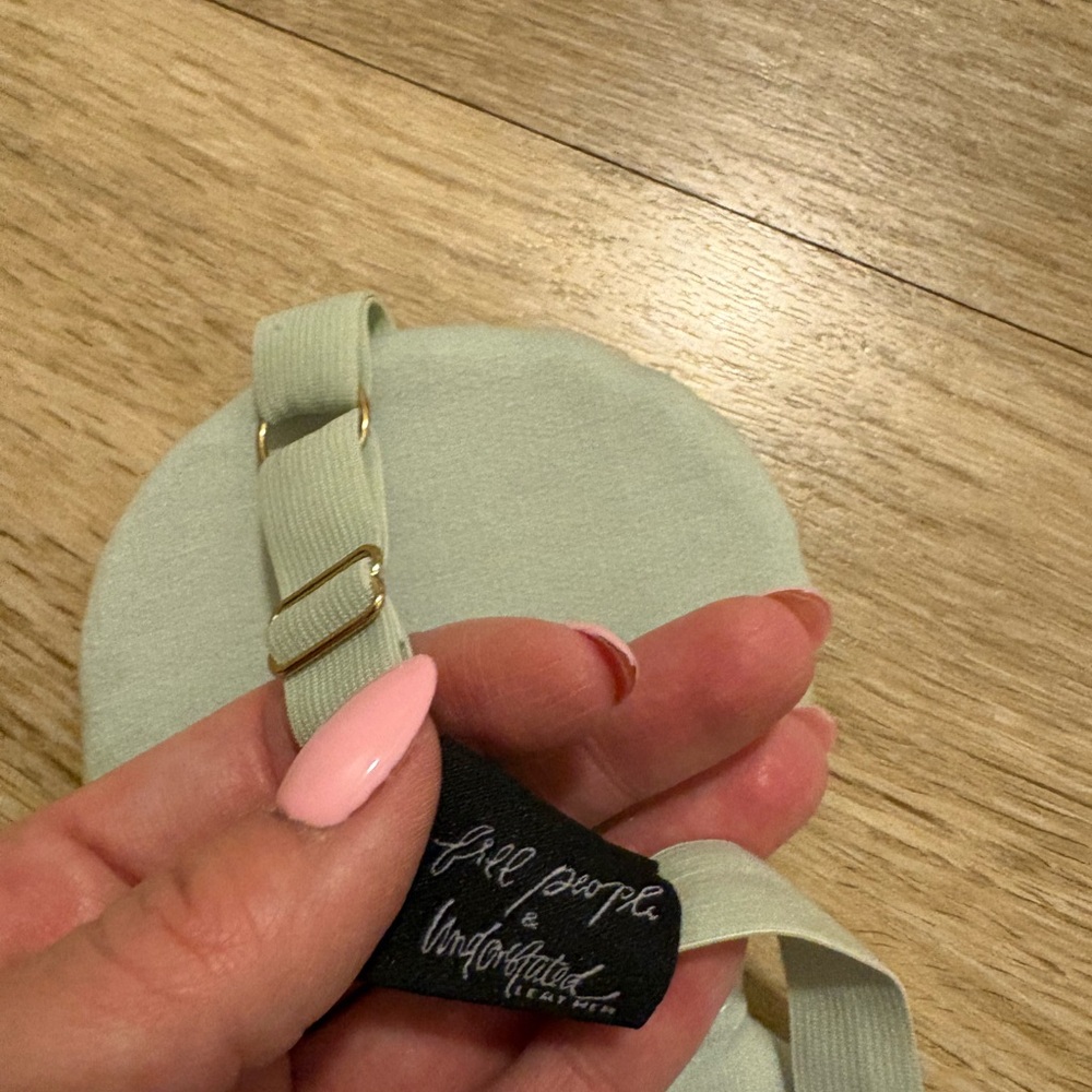Free People x Understated Leather Starry Eyed Travel Eye Mask - Picture 3 of 7